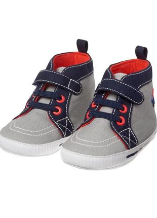 Кросівки дитячі gymboree - розмір 3 і 4