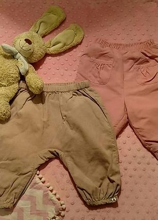 Брючки для маленької дівчинки.