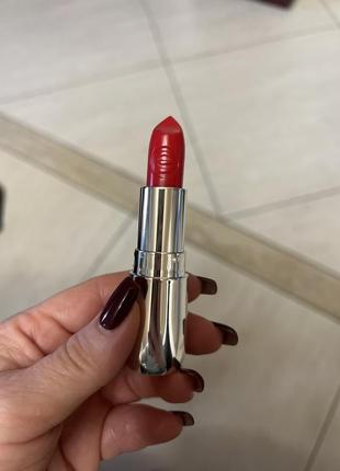 Помада 💄 красная essence классная модная красивая2 фото