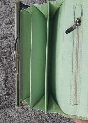 Большой женский замшевый кошелек pratero (зеленый)6 фото