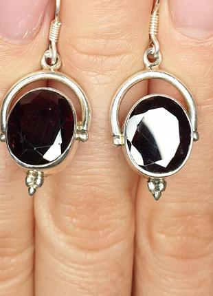 Сережки серебряные с гранатом 6,24 г