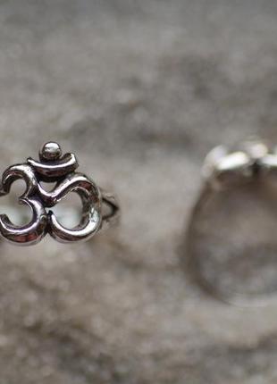 Кільце мантра ом. срібло. розмір 18 індію талісман