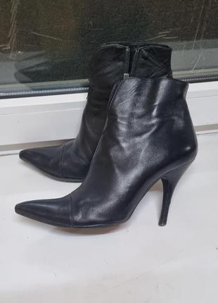 Ботинки кожаные