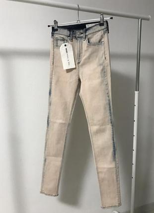 Жіночі джинси