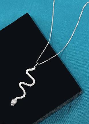 Короткая цепочка с кулоном длинная змея из камней, серебряное покрытие 925 пробы, длина 40+4,5 см2 фото