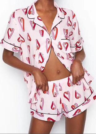 Пижама женская шелковая victoria's secret. пижама женская vs с коротким рукавом и шортами, размер m