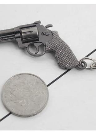 Брелок мужской металлический для ключей пистолет оружие counter strike cs:go / p66 фото
