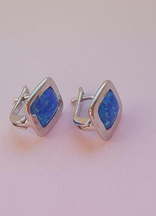 Серебряные серьги с благородным опалом