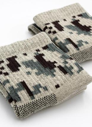 Тактичні шкарпетки чоловічі бежеві патріотичні піксель 39-42р середньої висоти шкарпетки для військових super socks