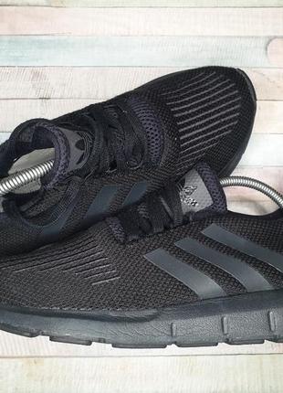 Кроссовки adidas swift run