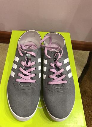 Нові кеди adidas 39р. оригиналінал