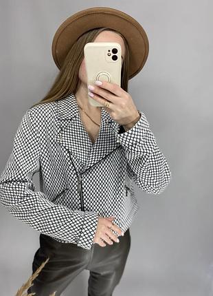 Стильний жакет