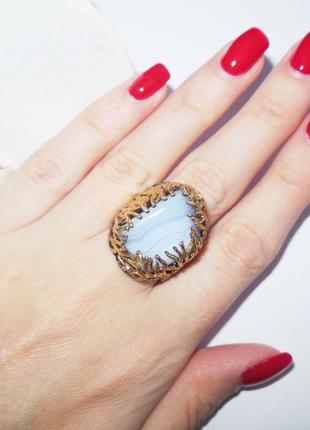 Серебряное кольцо с натуральным голубым агатом5 фото