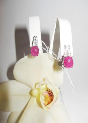 Серебряные серьги с натуральным рубином кабошон