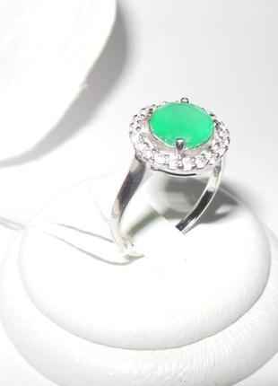 Серебряное кольцо с натуральным зеленым агатом