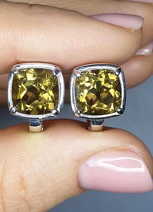 Сережки срібні з султанитим 7,11