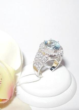 Серебряное кольцо с натуральным топазом