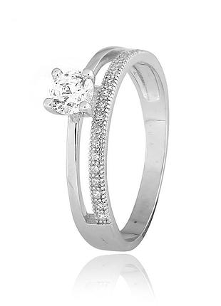 Серебряное кольцо с белыми фианитами