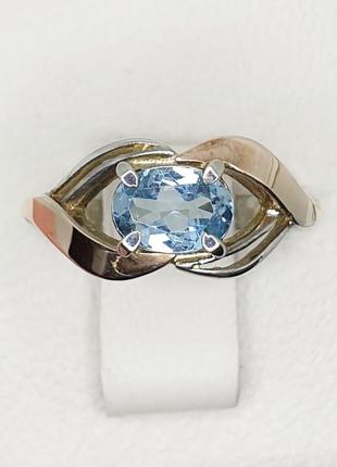 Кольцо серебряное с голубым топазом 17,5 2,4 г