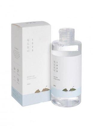 Увлажняющий тонер с эффектом пилинга round lab 1025 dokdo toner 500 ml