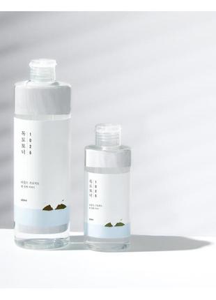 Увлажняющий тонер с эффектом пилинга round lab 1025 dokdo toner 500 ml