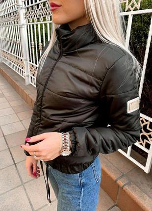 Чорна куртка на гумці і затягуванні 9398, р. 42-44