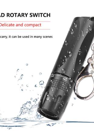 Мини карманный брелок-фонарик для ключей + карабин premium aluminum d7 черный3 фото