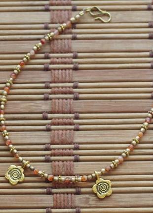 Индийский браслет на ногу цветок с сердоликом