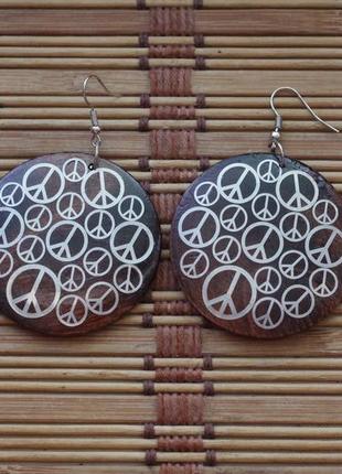 Деревянные серьги c пацификами (инкрустация фольгой)