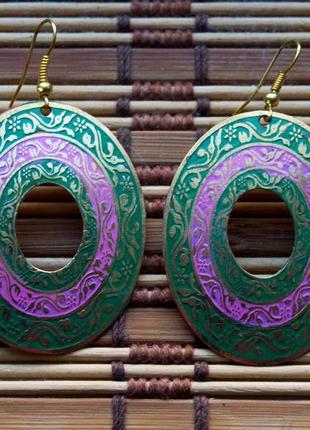 Овальные серьги цветная гравировка индия