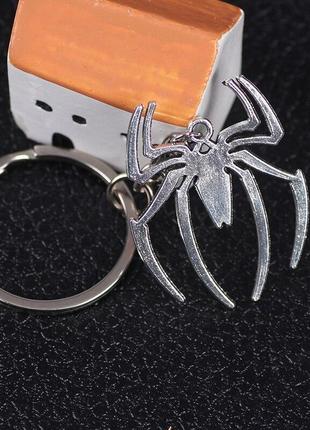 Брелок металлический для ключей сумок рюкзаков женский мужской "spider" серебристый bb4s6 фото
