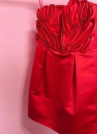 Червона сукня asos