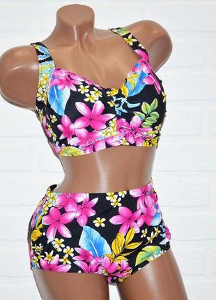 Женский раздельный купальник большого размера черный с цветами 64 размер