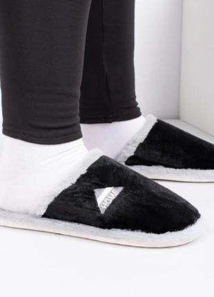 Стильні чорні кімнатні тапочки тапки капці2 фото