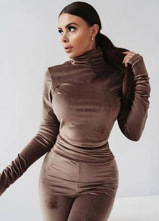 Костюм с мягкого велюра