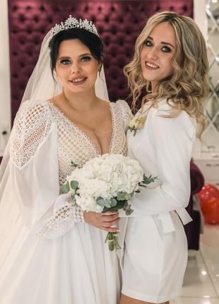 Весільна сукня
