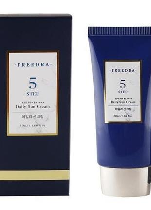 Сонцезахисний зволожуючий крем gemma freedra daily sun cream spf 50+/pa++++