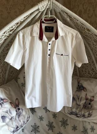 Сорочка біла, з коротким рукавом