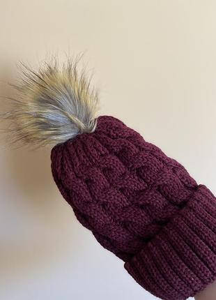 Шапка жіноча з бомбоном, тепла в‘язана, без підкладки