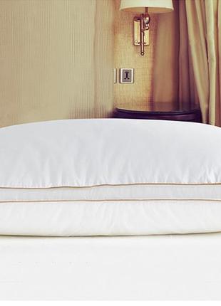 Подушка  из лебяжьего пуха искусственного  для сна с бортом 50х703 фото