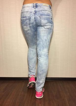 Женские рваные джинсы s.oliver2 фото