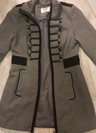 Пальто XS / 42