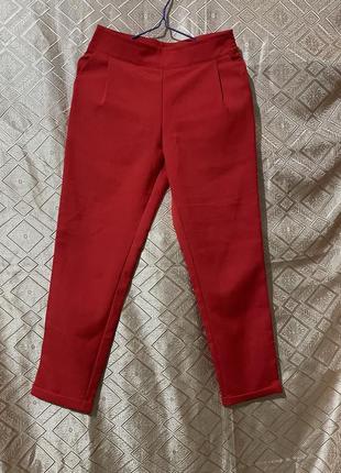 Червоні штани