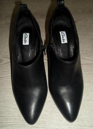 Стильні ботильйони, натуральна шкіра