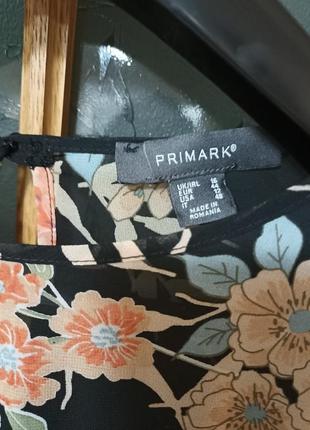 Ніжна блузв квітковий принт primark,p. 162 фото