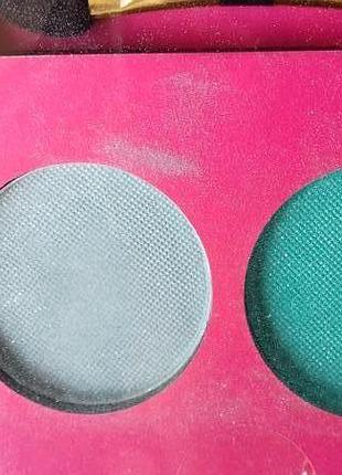 Красивые мятные бирюзовые и бежевые сатиновые бархатные тени marks spencer