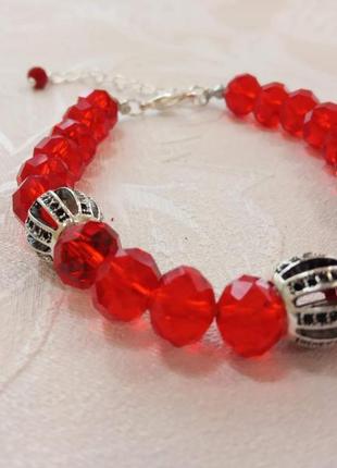 Женское украшение браслет красный из чешских бусин2 фото