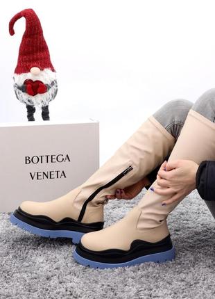 Женские ботфорты bottega veneta beige с мехом3 фото
