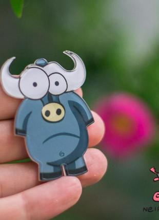Брошь "африканский буйвол"