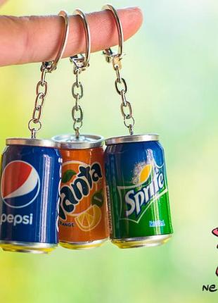 Брелоки для троих друзей "pepsi. fanta. sprite". цена за 1 комплект